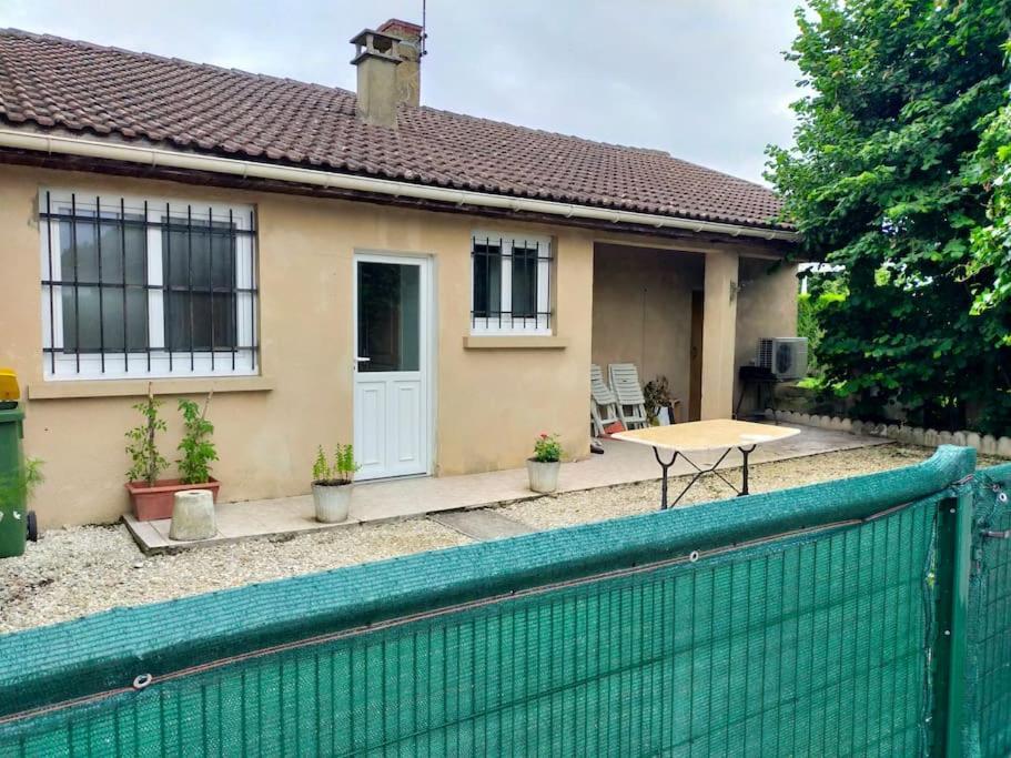 Maison Verrieres  ภายนอก รูปภาพ